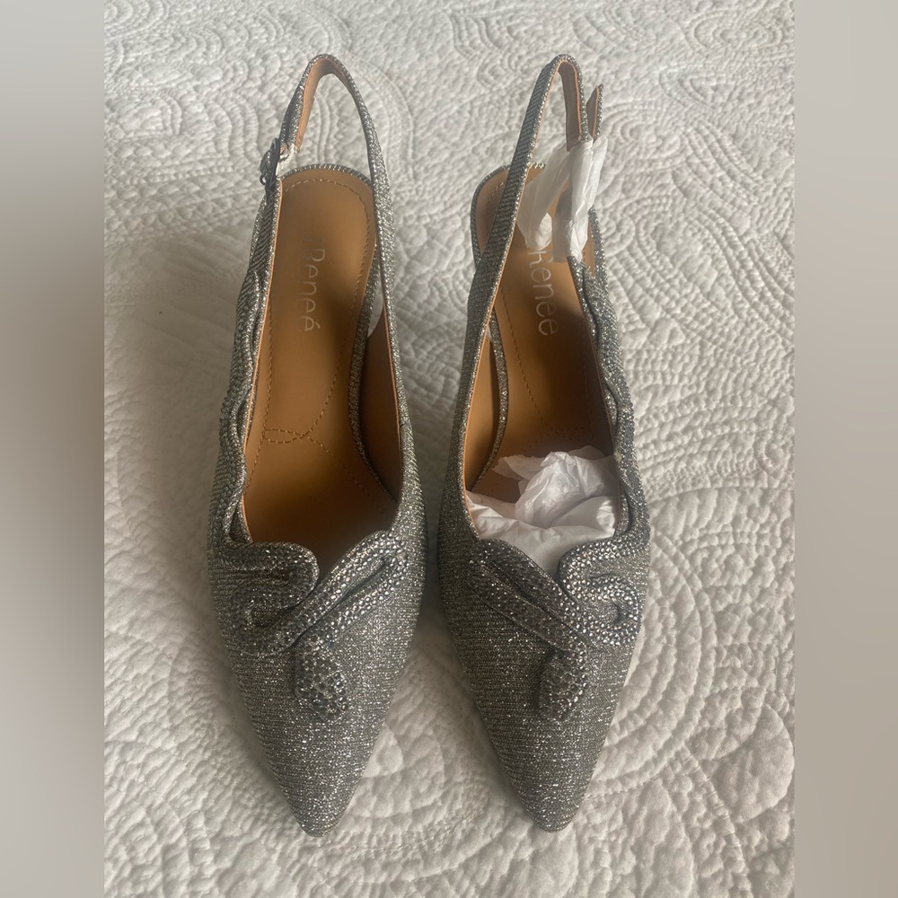 J.Renee Silver High Heeled Pumps with Textured Finish
